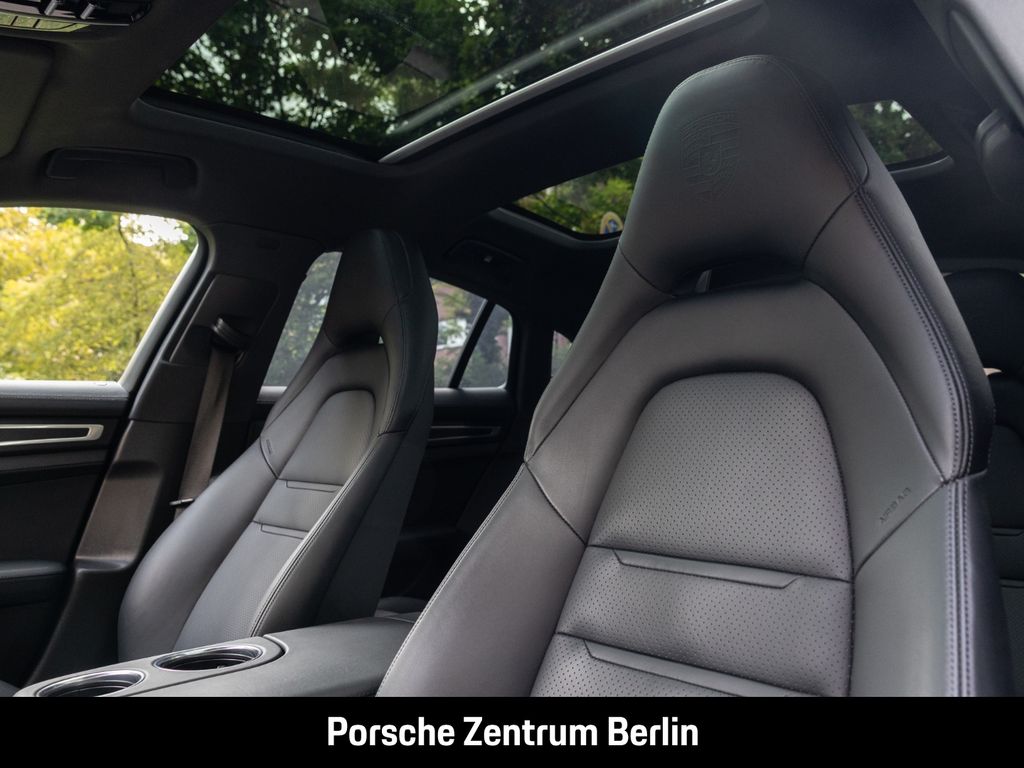 Porsche Panamera 2022