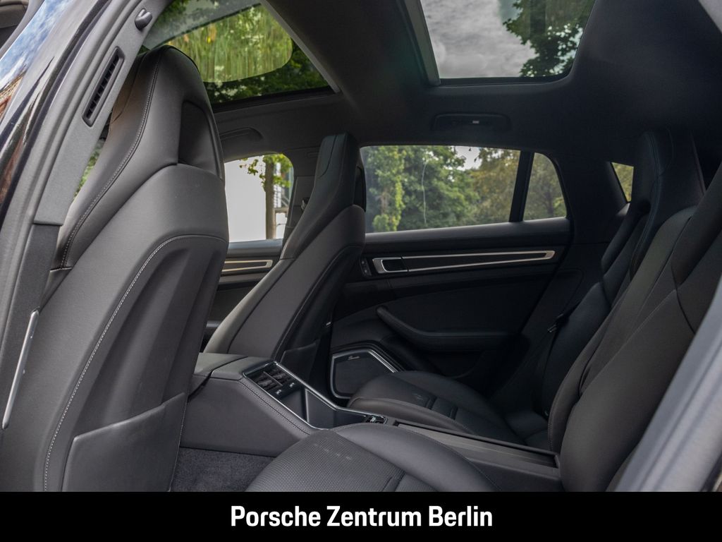 Porsche Panamera 2022