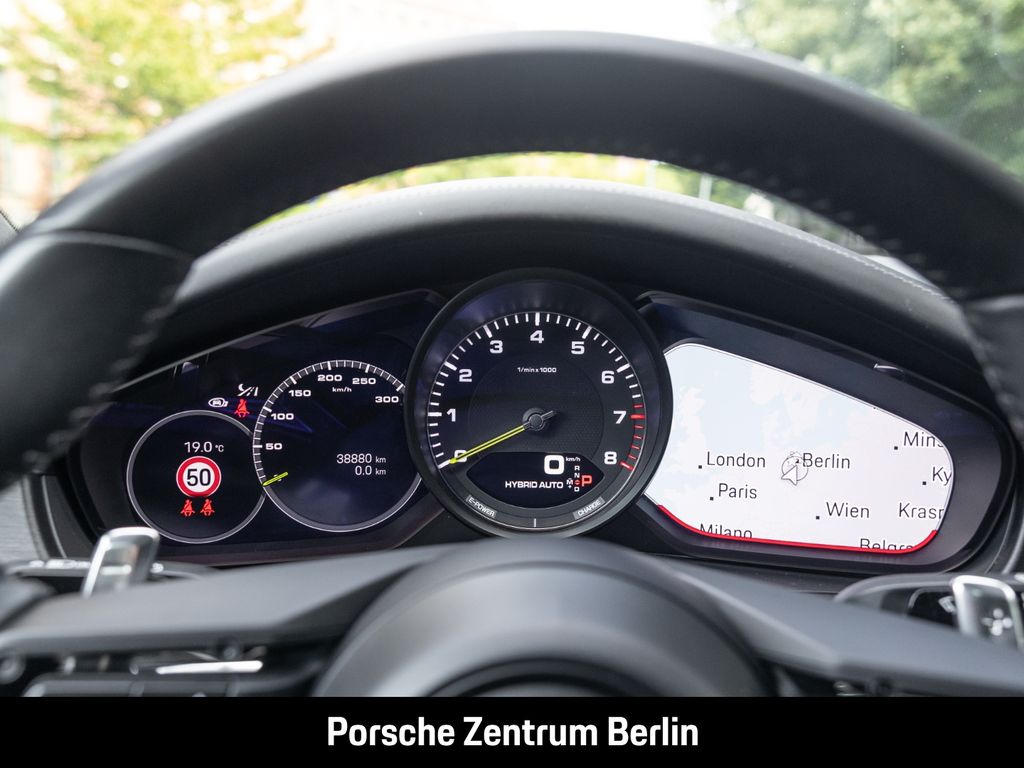 Porsche Panamera 2022