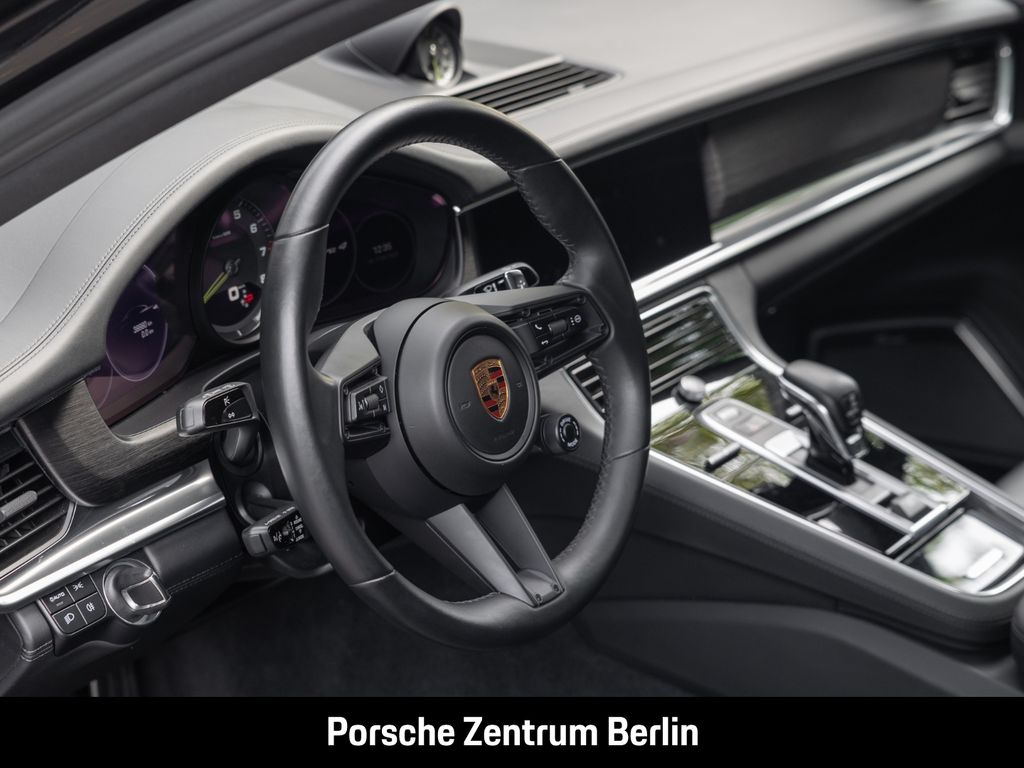 Porsche Panamera 2022
