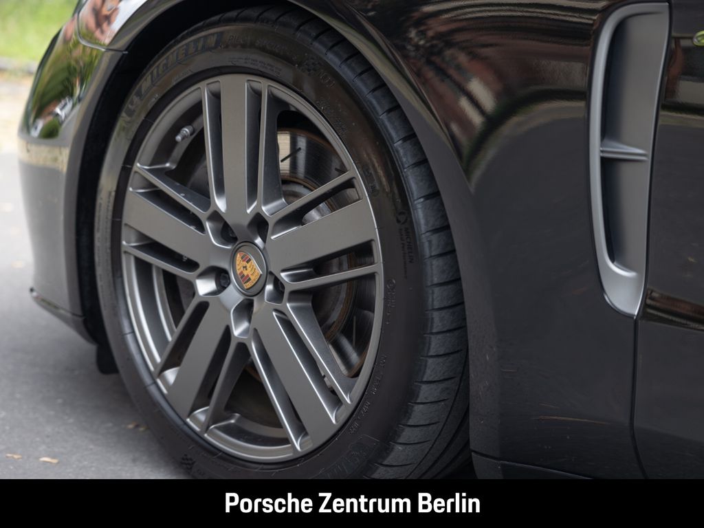 Porsche Panamera 2022