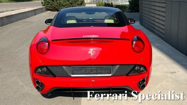 Ferrari California 2012