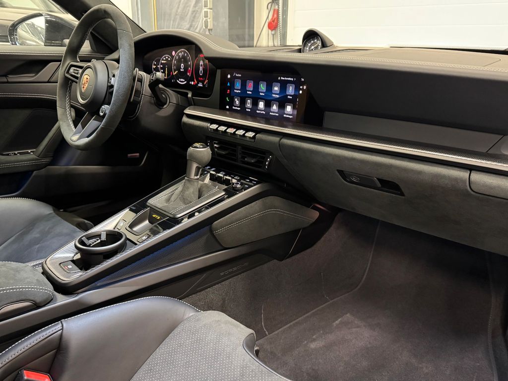Porsche 992