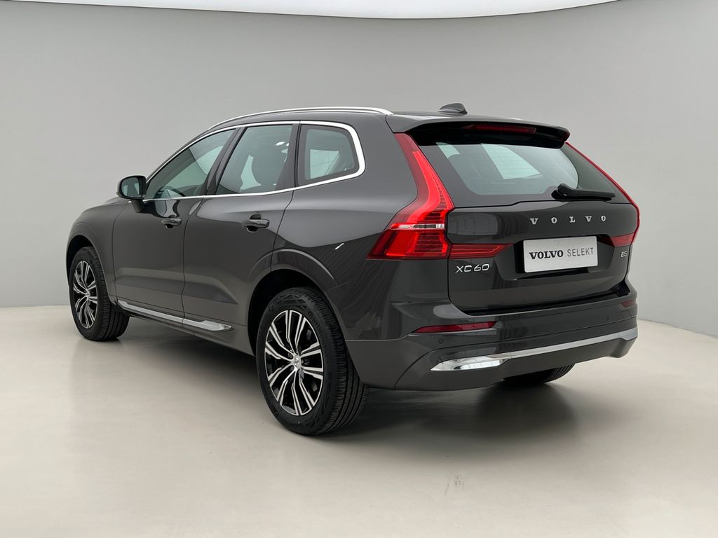 Volvo XC60 2022