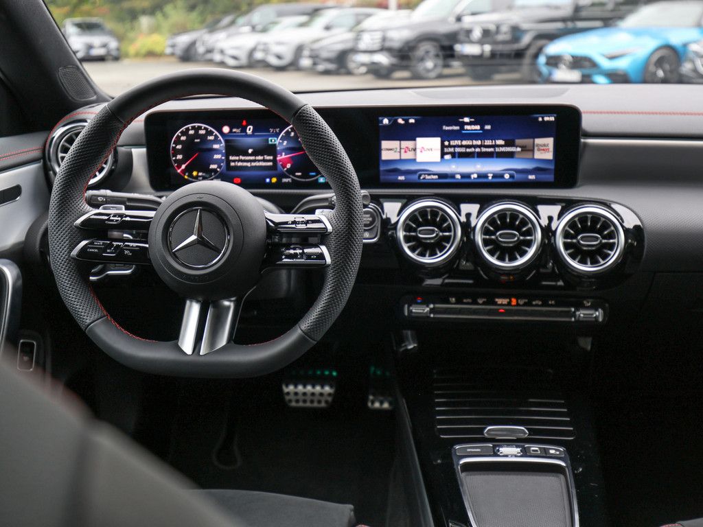 Mercedes-Benz CLA 220 2025