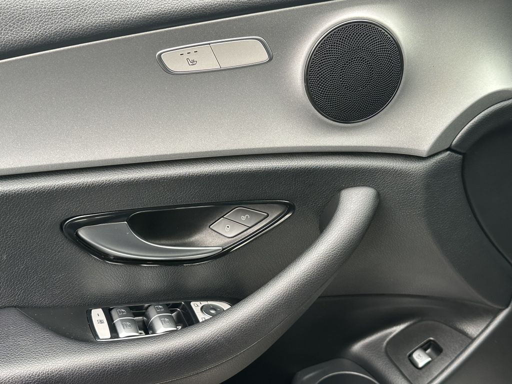 Mercedes-Benz E 300 2022