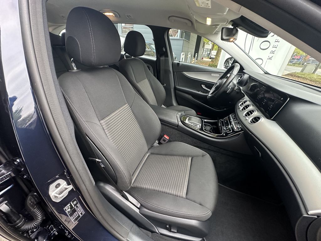 Mercedes-Benz E 300 2022