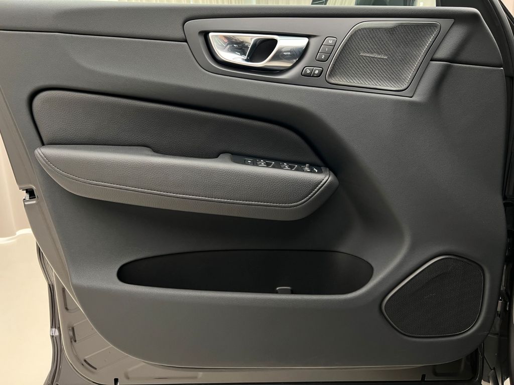 Volvo XC60 2022