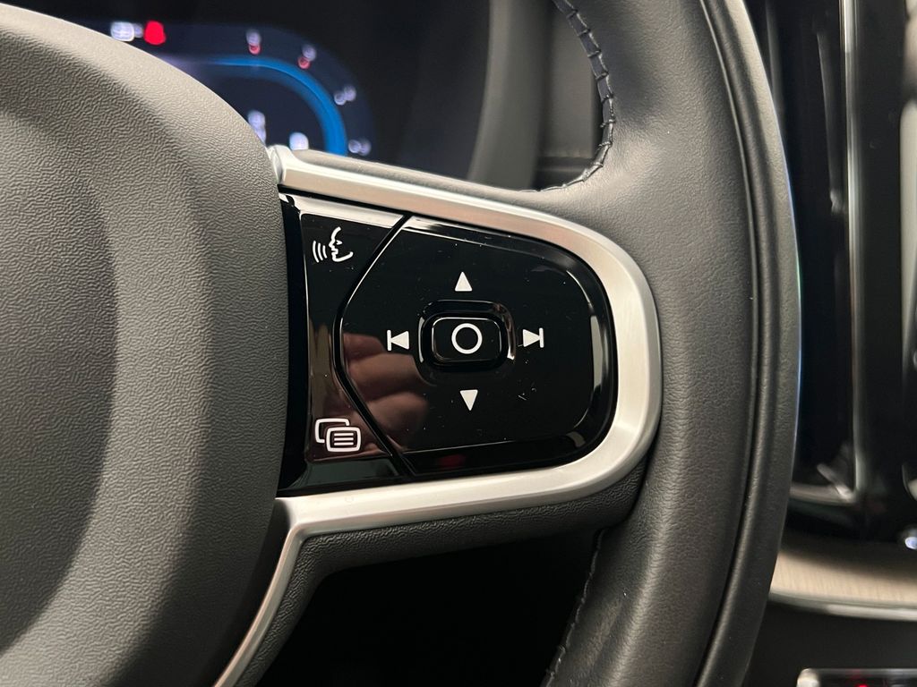 Volvo XC60 2022