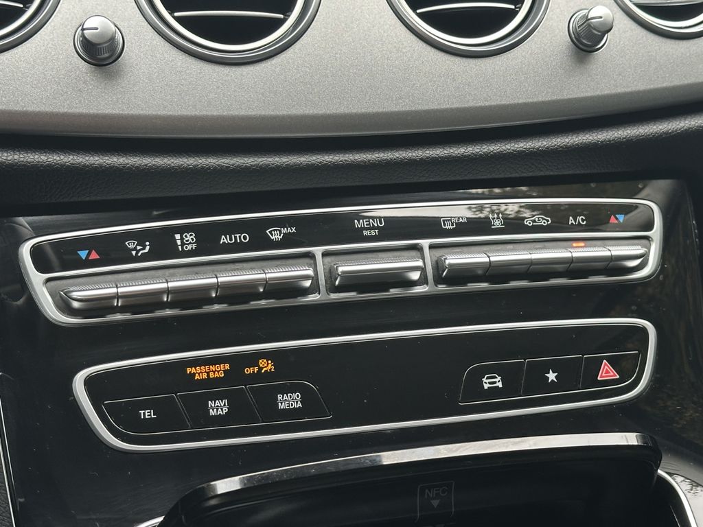Mercedes-Benz E 300 2022
