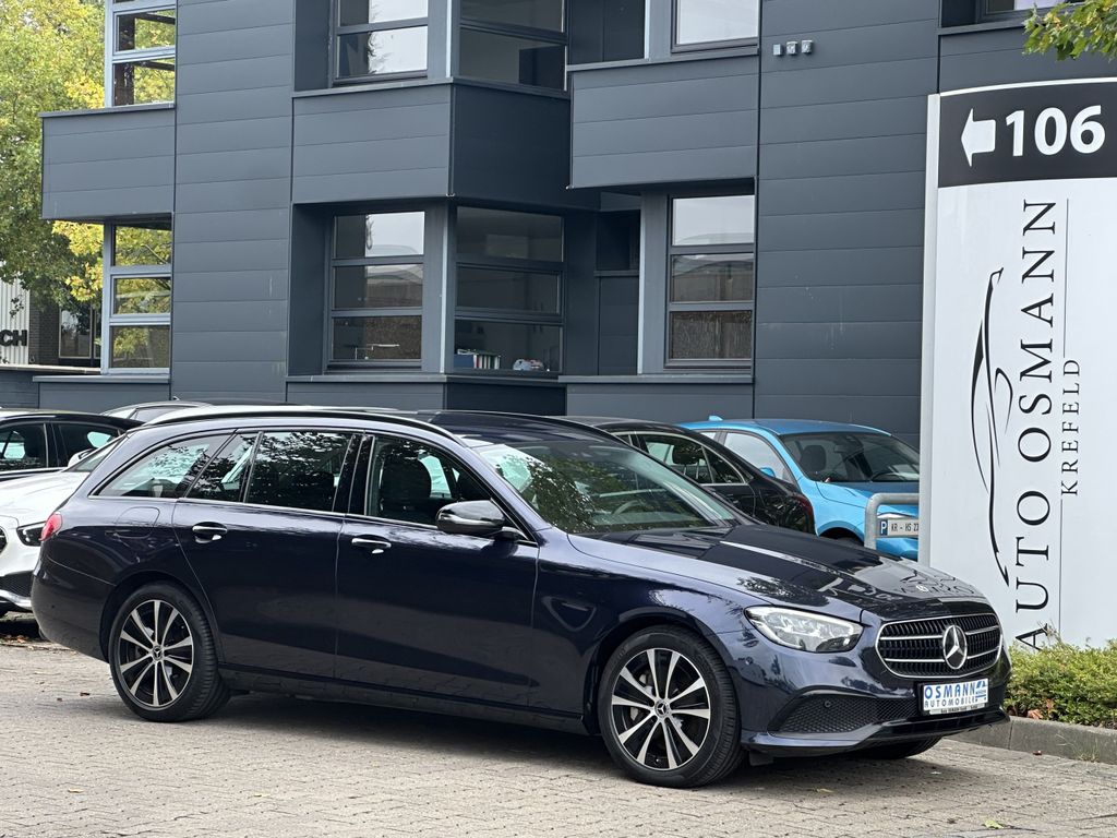 Mercedes-Benz E 300 2022