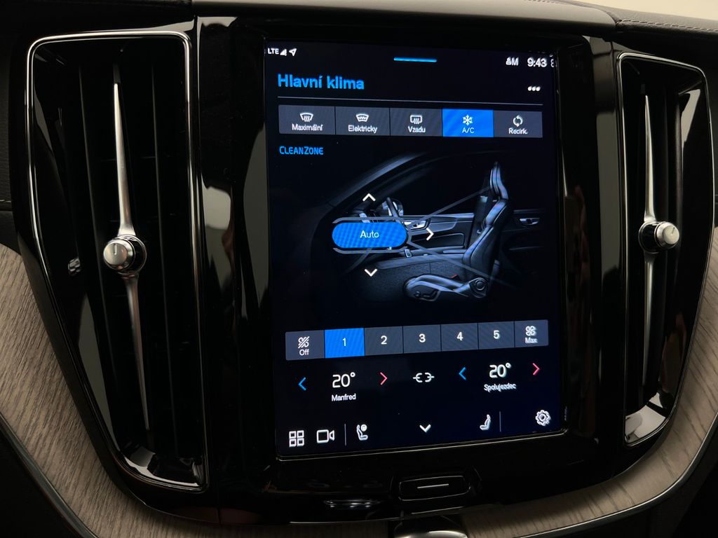 Volvo XC60 2022