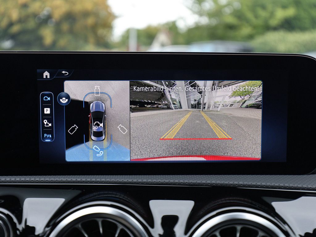 Mercedes-Benz CLA 220 2025