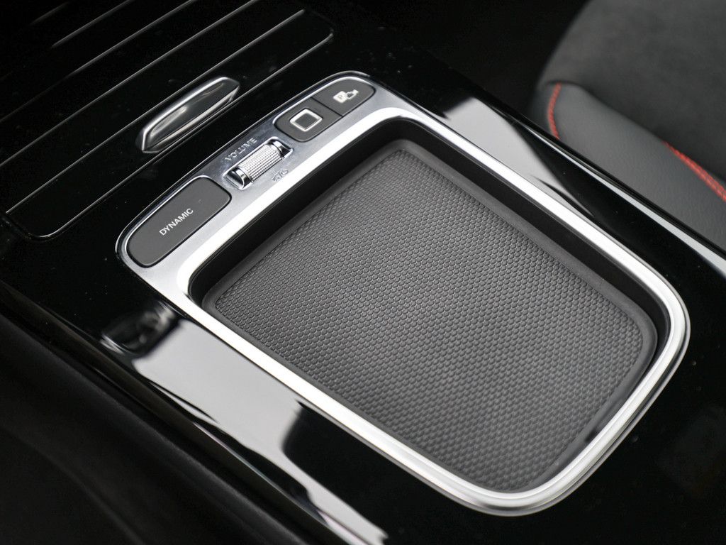 Mercedes-Benz CLA 220 2025