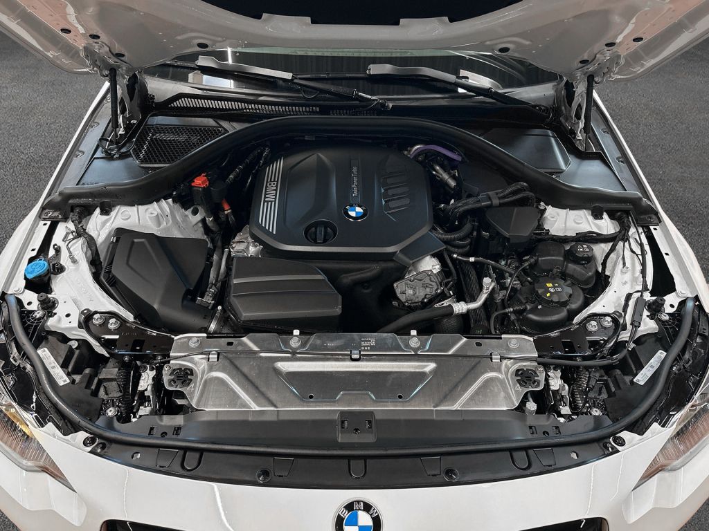 BMW 220 2024