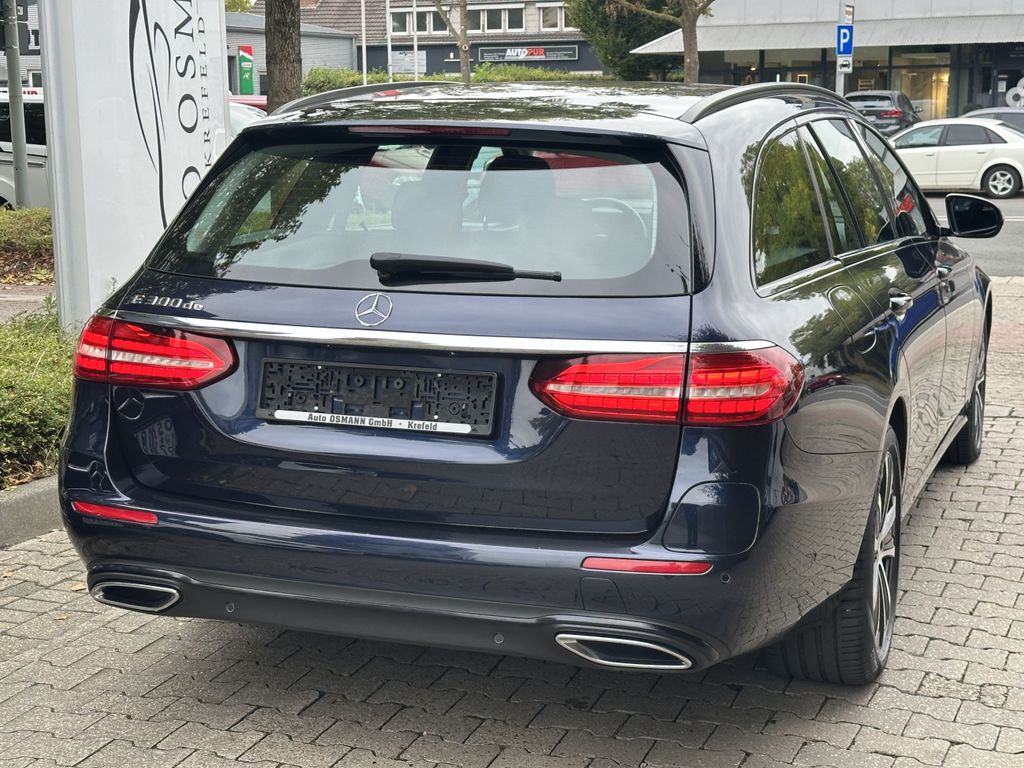 Mercedes-Benz E 300 2022