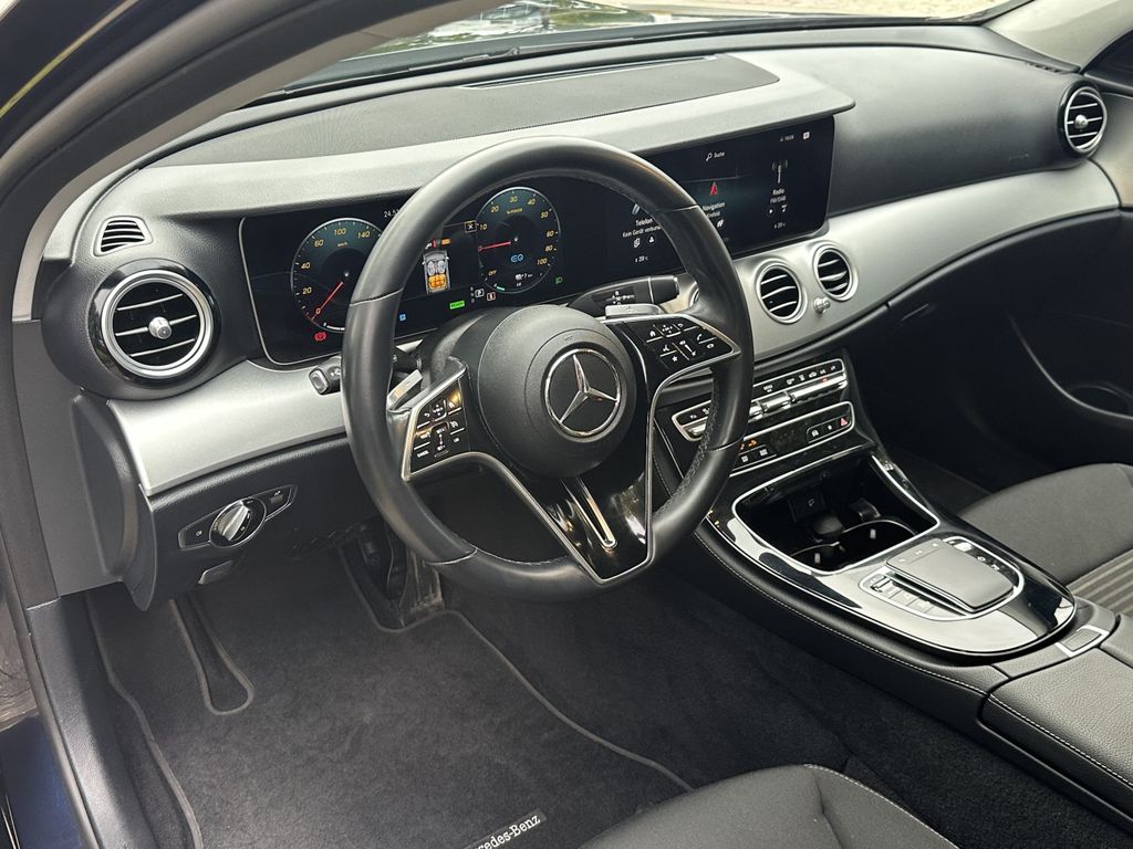 Mercedes-Benz E 300 2022