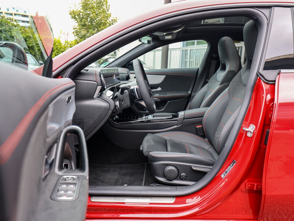 Mercedes-Benz CLA 220 2025