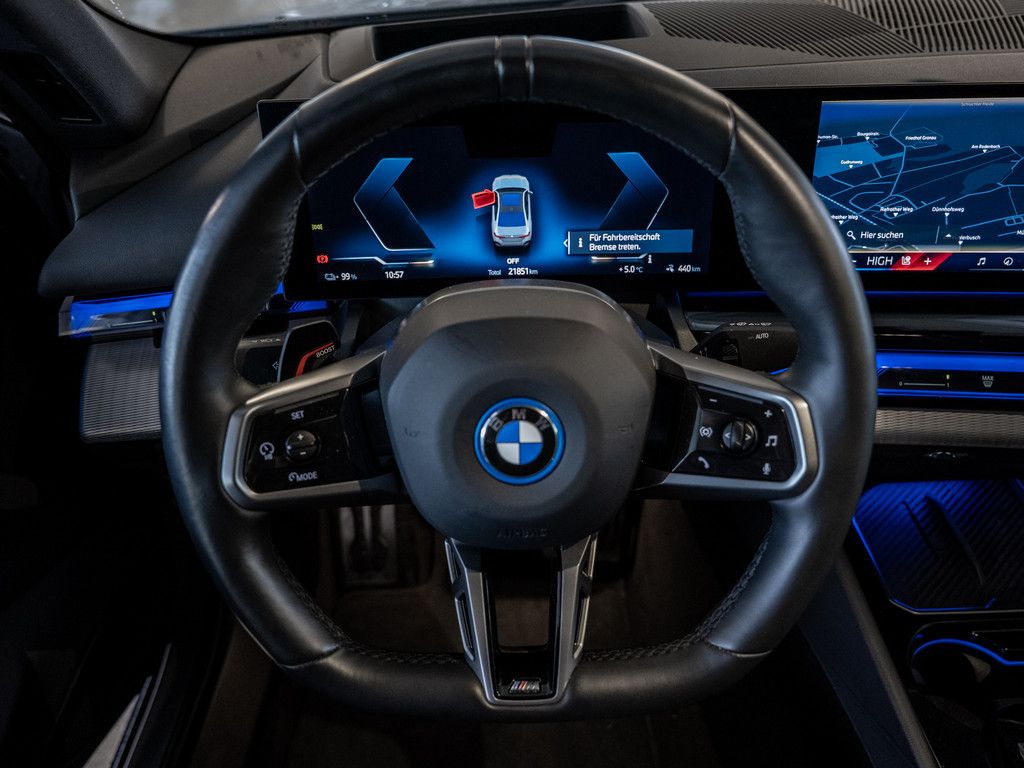 BMW i5 2024