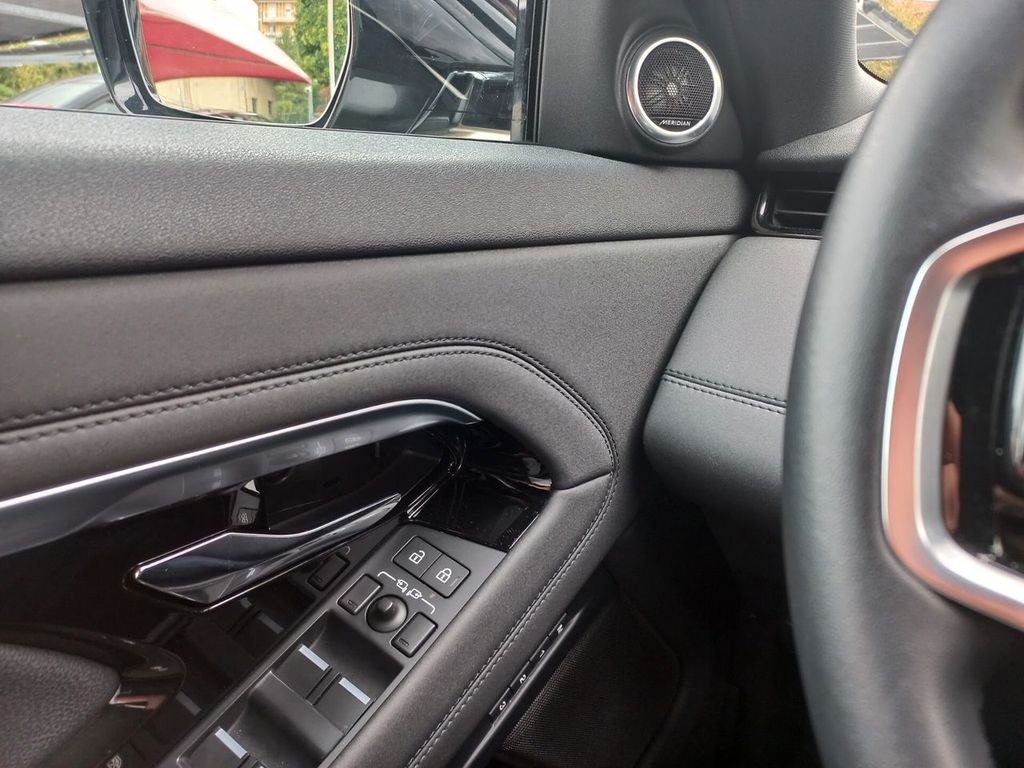 Land Rover Range Rover Evoque 2023