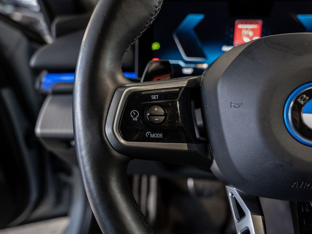 BMW i5 2024