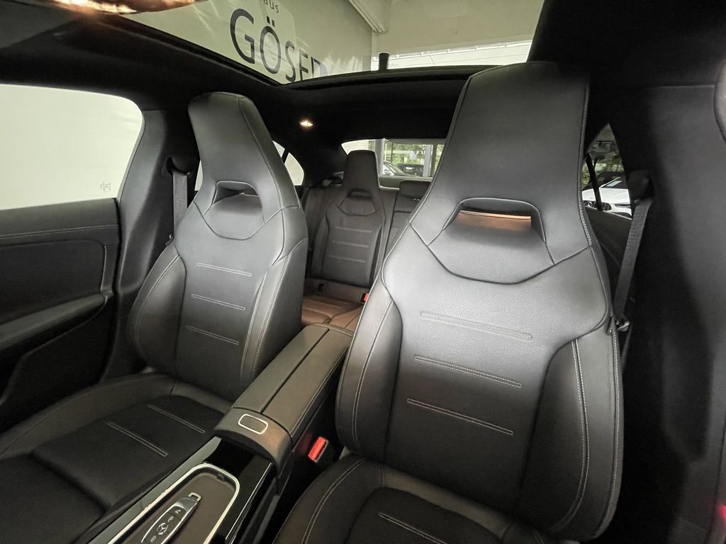Mercedes-Benz CLA 220 2024