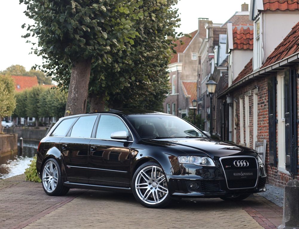 Audi RS4 2006
