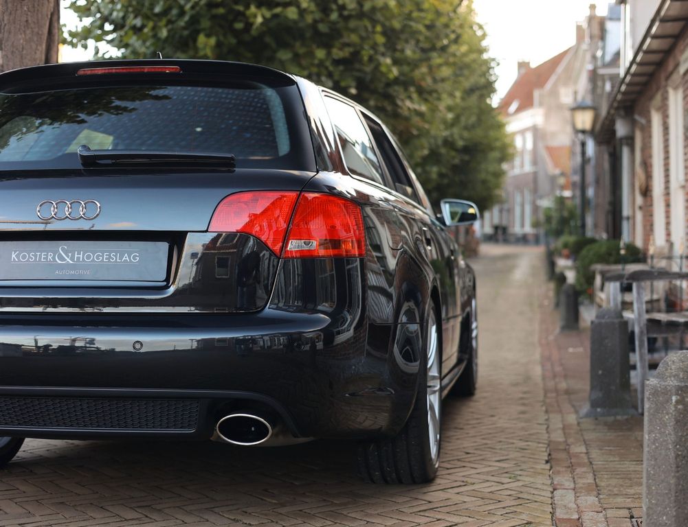 Audi RS4 2006