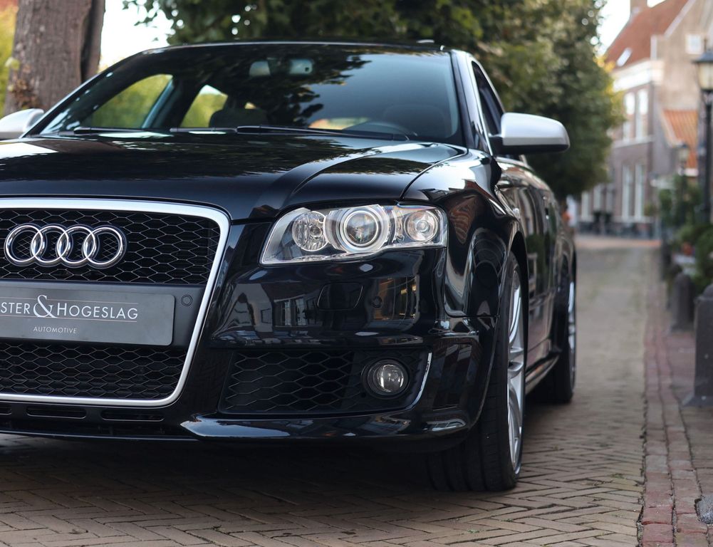 Audi RS4 2006