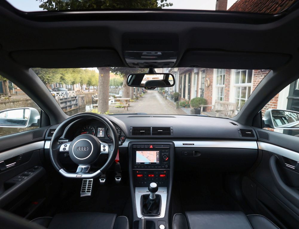 Audi RS4 2006