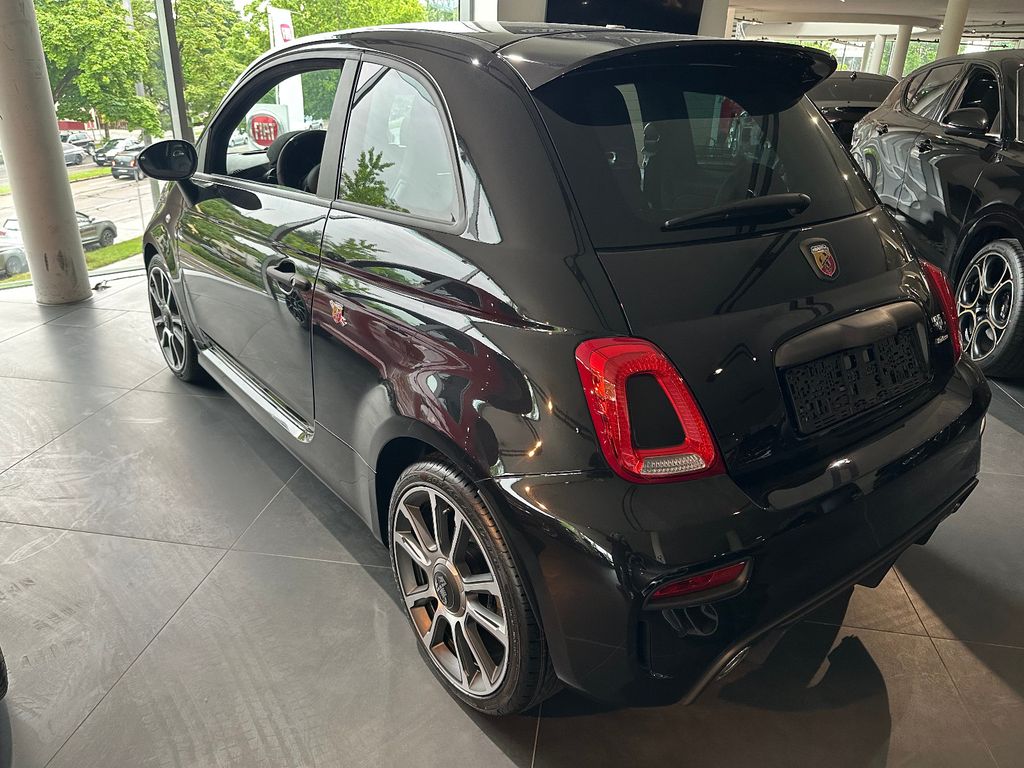 Abarth 595 2024