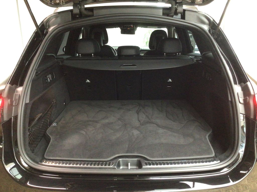 Mercedes-Benz GLC 300 2024