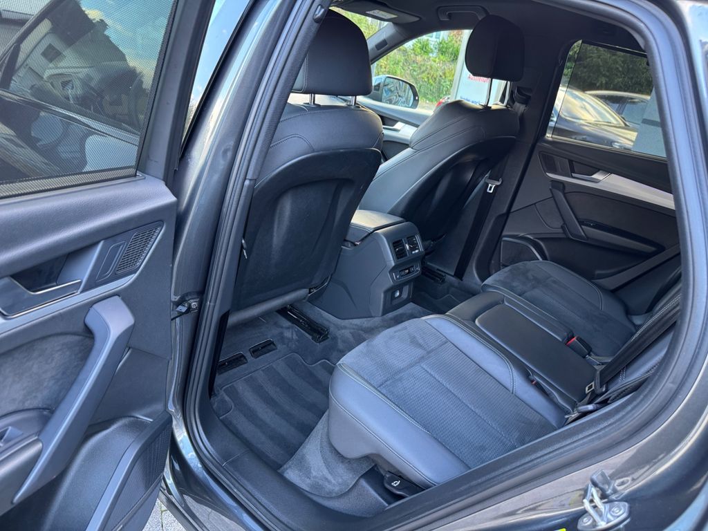 Audi SQ5 2022