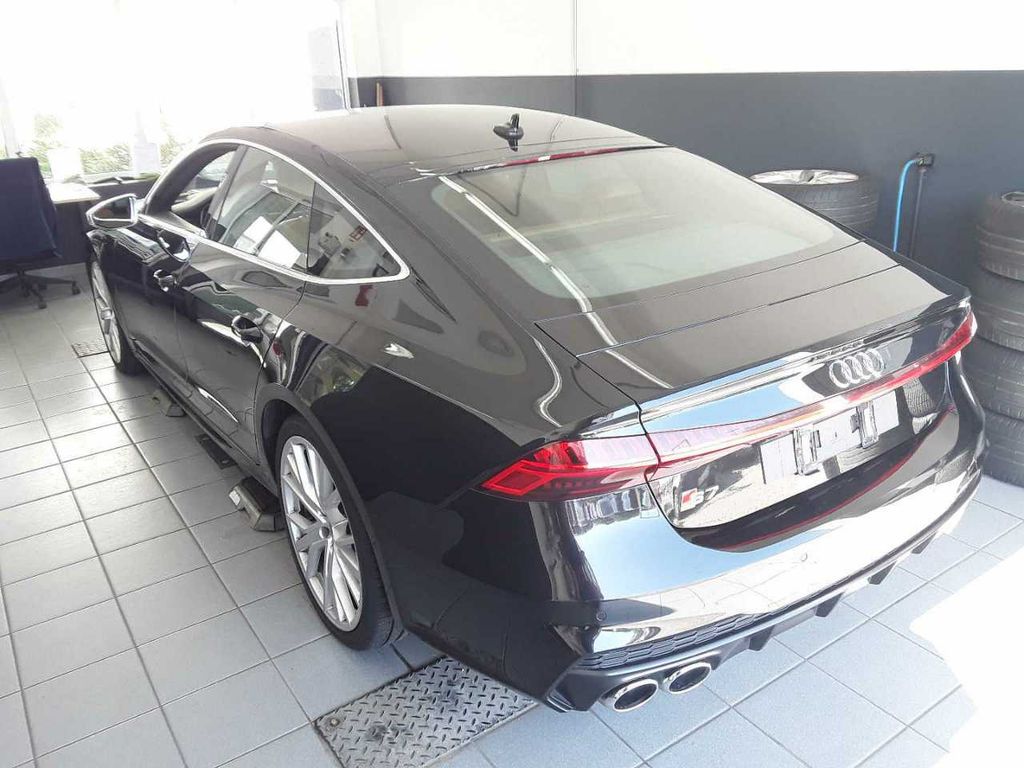 Audi S7 2023
