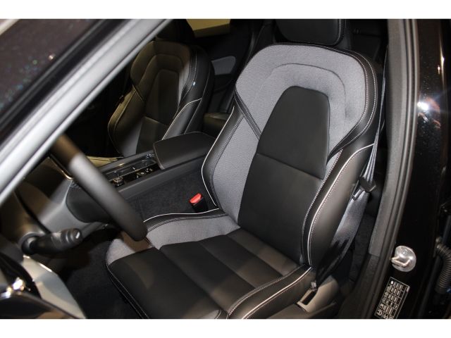 Volvo XC60 2024
