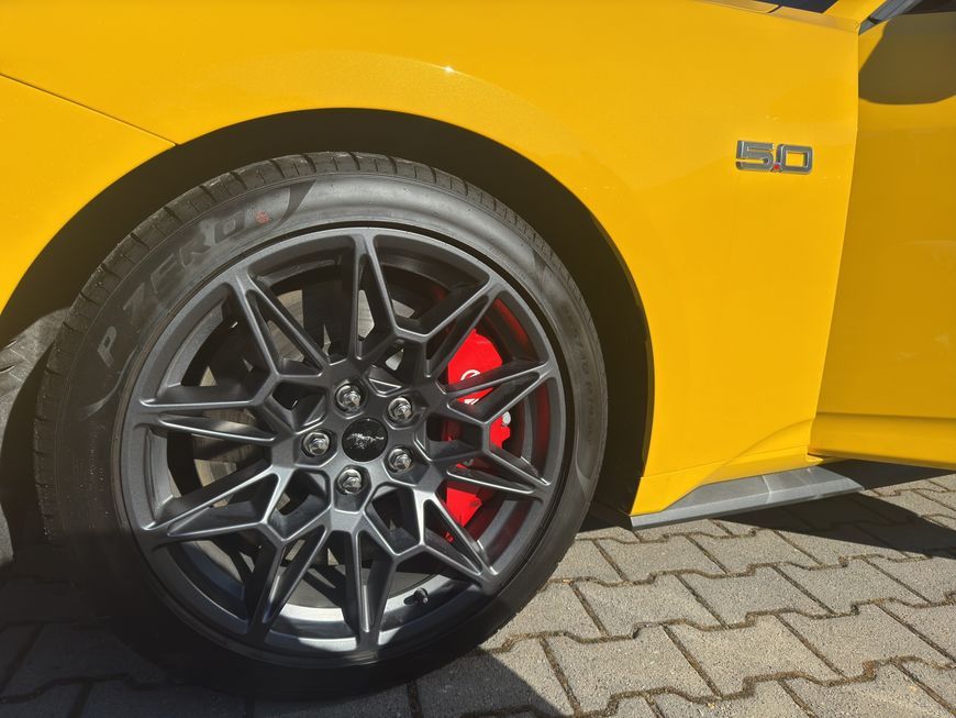 Ford Mustang 2025