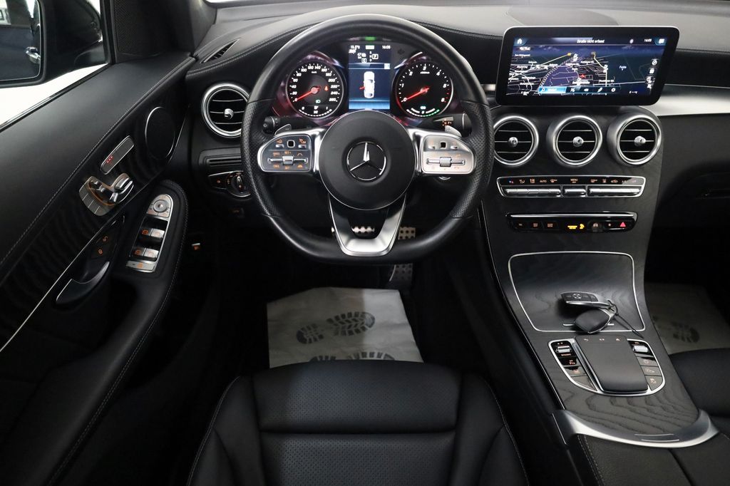 Mercedes-Benz GLC 300 2022