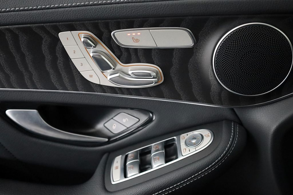 Mercedes-Benz GLC 300 2022