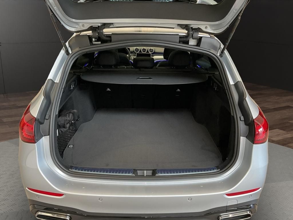 Mercedes-Benz C 220 2025