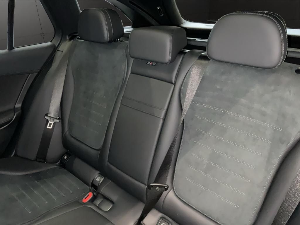 Mercedes-Benz C 220 2025