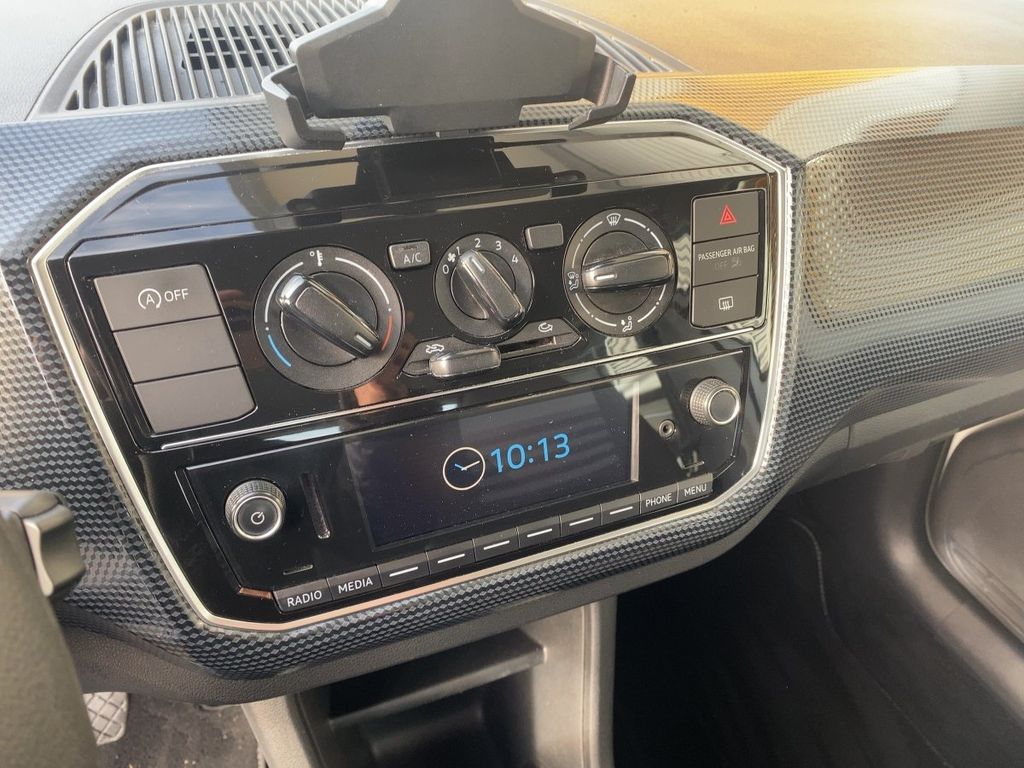 Volkswagen up! 2018