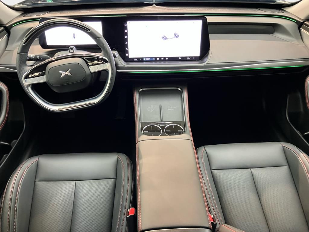 XPENG P7