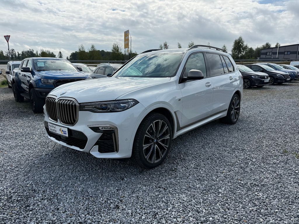 BMW X7 M50 2020