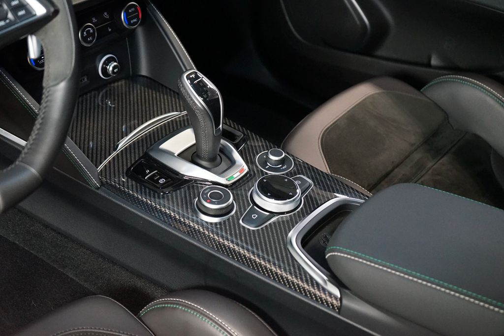 Alfa Romeo Stelvio 2020