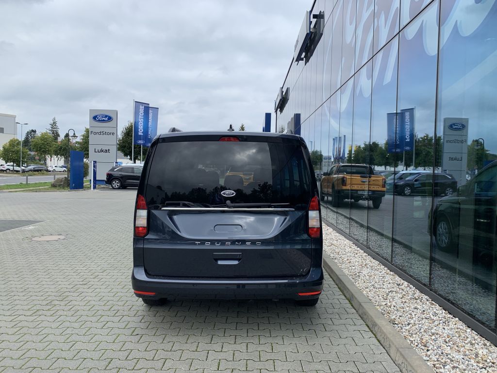 Ford Grand Tourneo