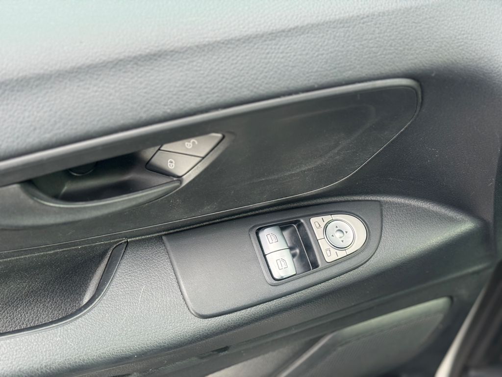 Mercedes-Benz Vito 2021