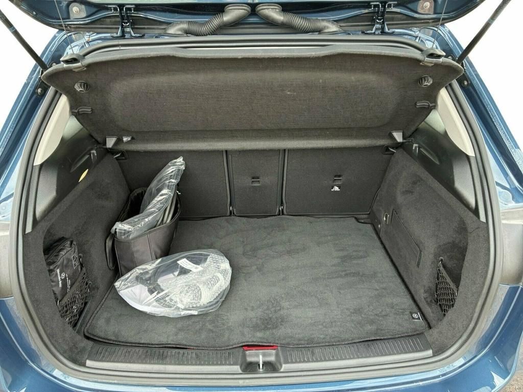 Mercedes-Benz B 250 2022