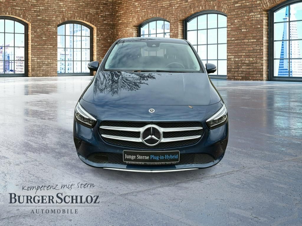 Mercedes-Benz B 250 2022