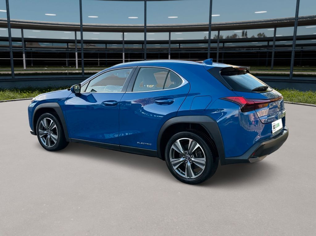 Lexus UX 2021