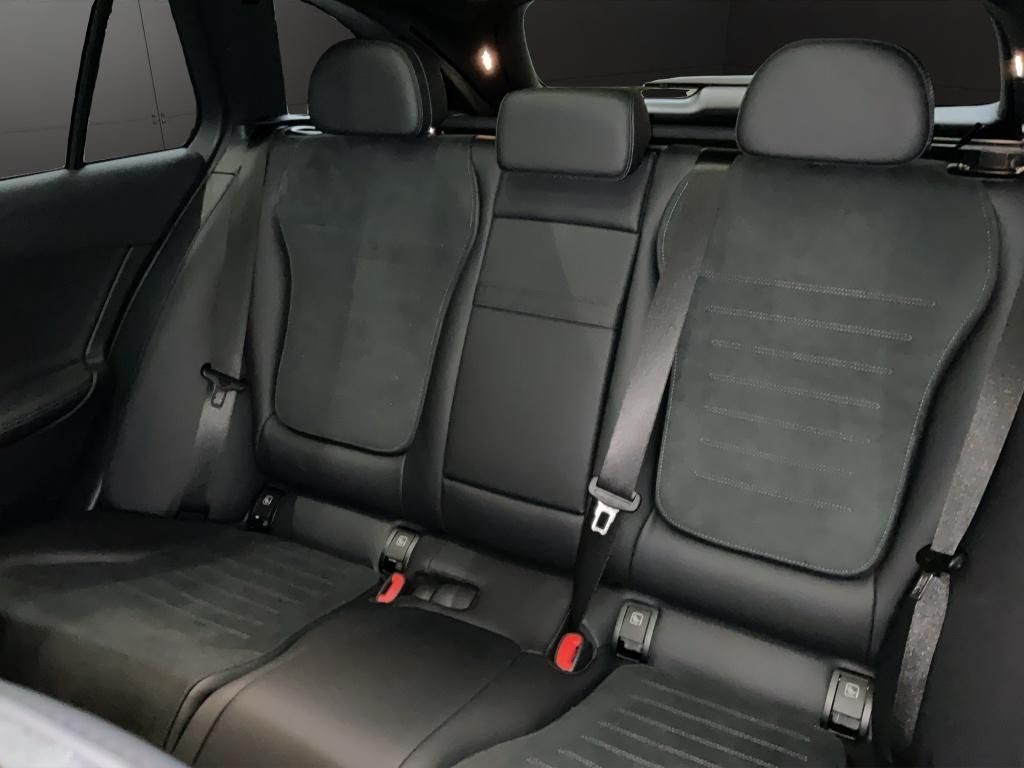 Mercedes-Benz C 220 2025